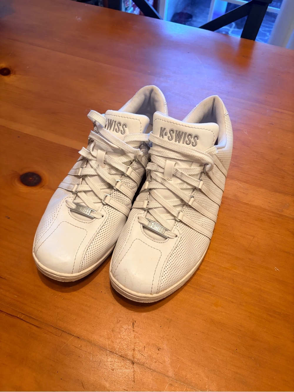 K-Swiss White Men’s Leather Lace-Up Sneakers